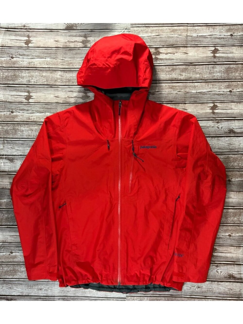 Patagonia Calcite Gore-Tex Jacket size Medium Classic Red Outdoor Snowboard NWOT